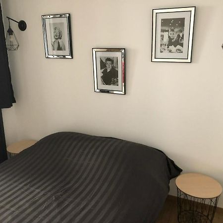 Appartement Atelier Dans Vieux Blois Bagian luar foto